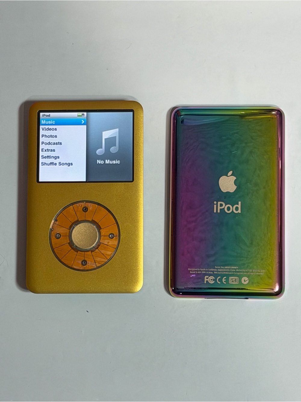 Apple iPod in Gold with Iridescent Rainbow Back 7th generation 256gb